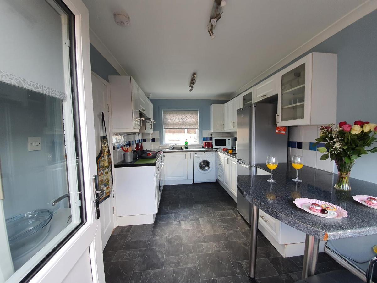 Premier - Kenilworth House Apartment Holytown Exterior photo